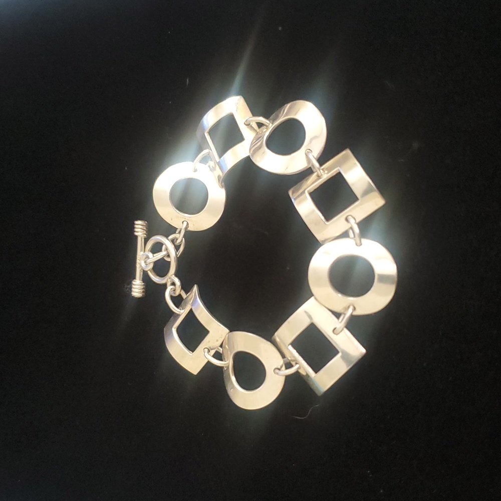 Gorgeous Bracelet Sterling Silver 925  Toggle Clasp , Heavy 27.5 Grms ... , 8"